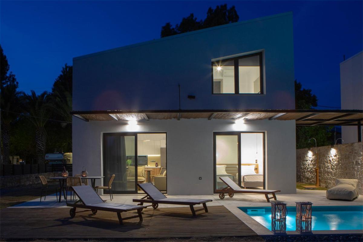 Seascape Villas Vassiliki - Beachfront Villas Exterior foto