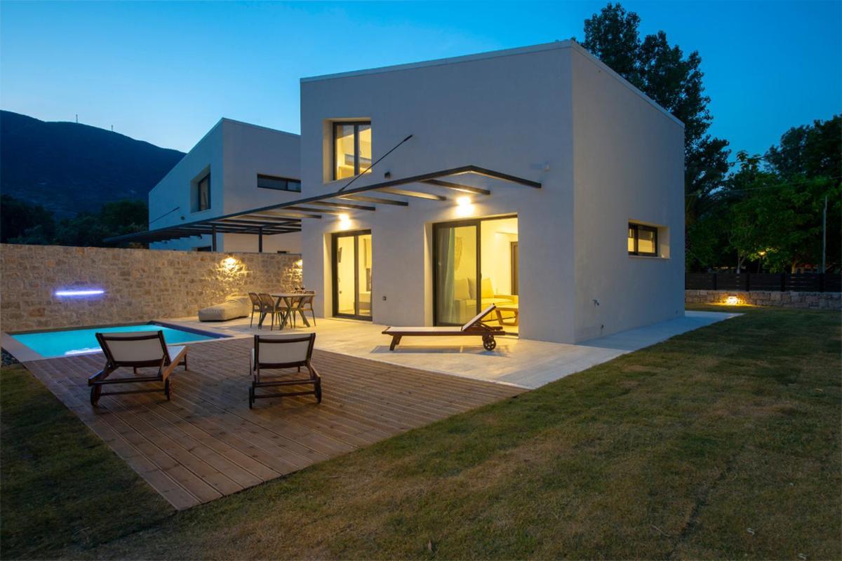 Seascape Villas Vassiliki - Beachfront Villas Exterior foto